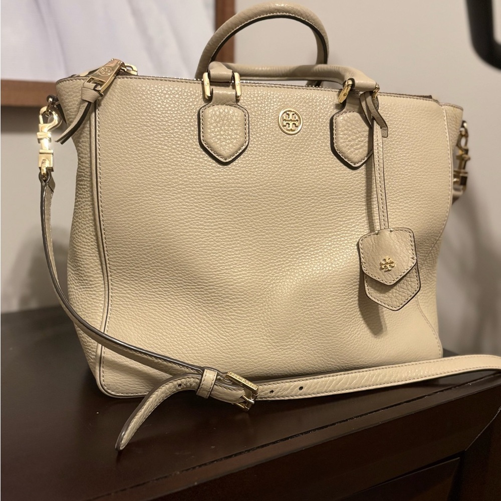 Tory Burch Robinson Pebbled Leather Beige Tote